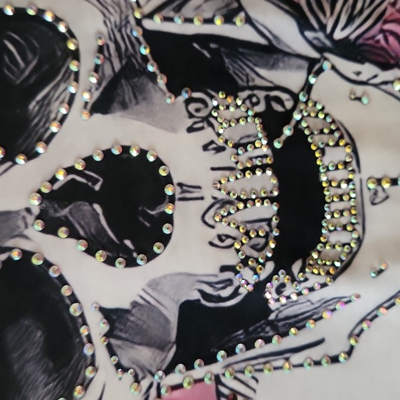 Nwot! Custom diamond tshirt skulls - Picture 1 of 12